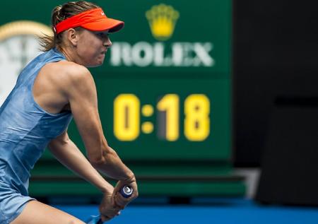 Шарапова одолела Возняцки на Australian Open
