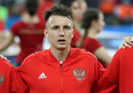Головин досрочно покинул тренировку сборной России 