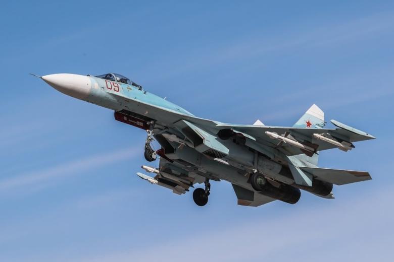 Истребитель Су-27
