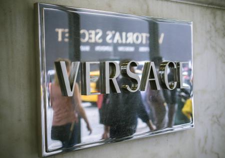 Versace извинился за географическую ошибку