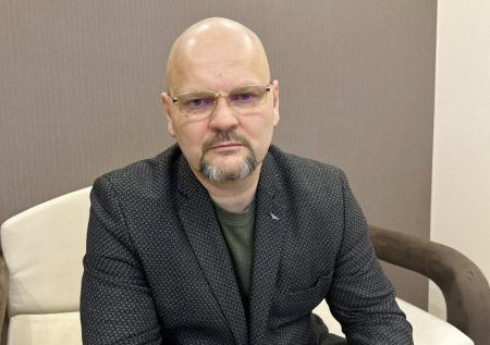 «Меня обвинили в поддержке СВО»: активист бежал из Латвии в РФ и восхитился