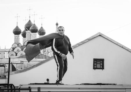Театр на Таганке покажет спектакль о советских супергероях на пенсии