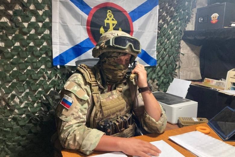 Заместитель командира в штабе бригады морской пехоты на линии боевого соприкосновения в селе Работино Запорожской области