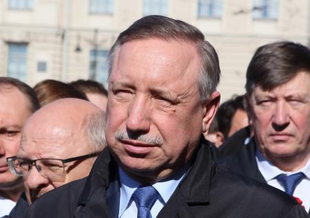 Беглов будет контролировать обращения граждан через большой экран