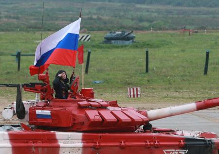 Российские танкисты победили в биатлоне на Армейских международных играх