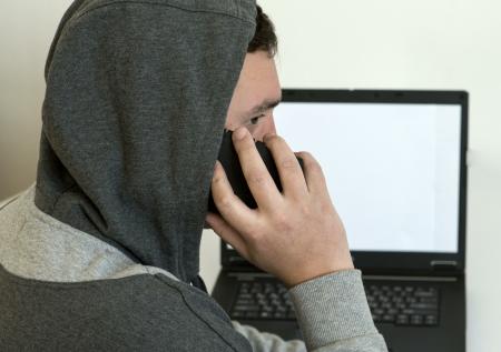 «Это проблема для наших спецслужб, к сожалению, нерешаемая»