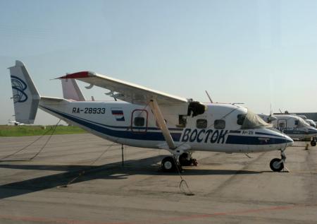 Двух человек госпитализировали после жёсткой посадки Ан-28