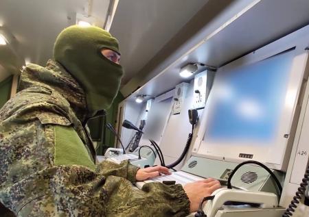 Средства ПВО сбили 19 БПЛА и ракету «Нептун» над тремя регионами России