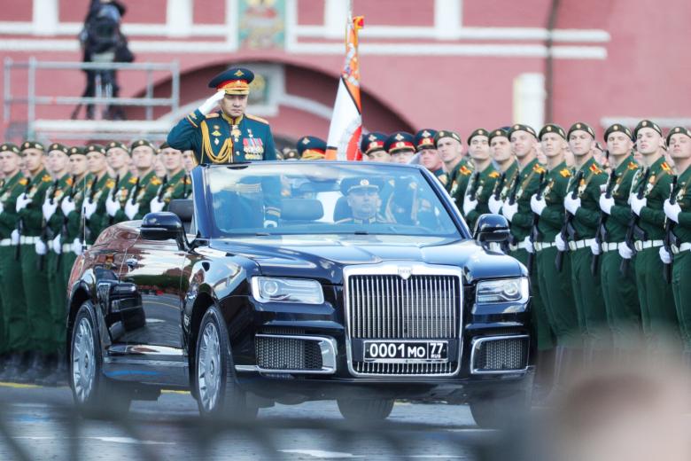 Министр обороны России Сергей Шойгу во время военного парада, приуроченного ко Дню Победы на Красной площади, 2023 год