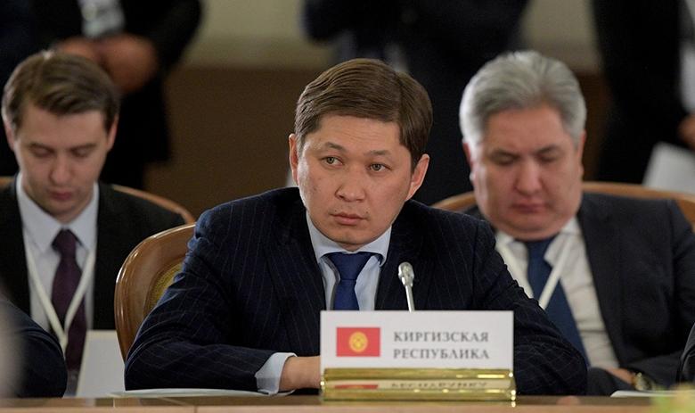 Сапар Исаков