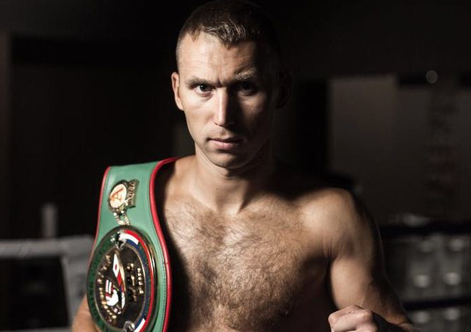 Чемпион Европы по версии WBO во втором среднем весе Андрей Сироткин