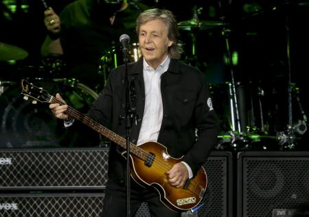 Маккартни заявил, что Beatles были лучше Rolling Stones