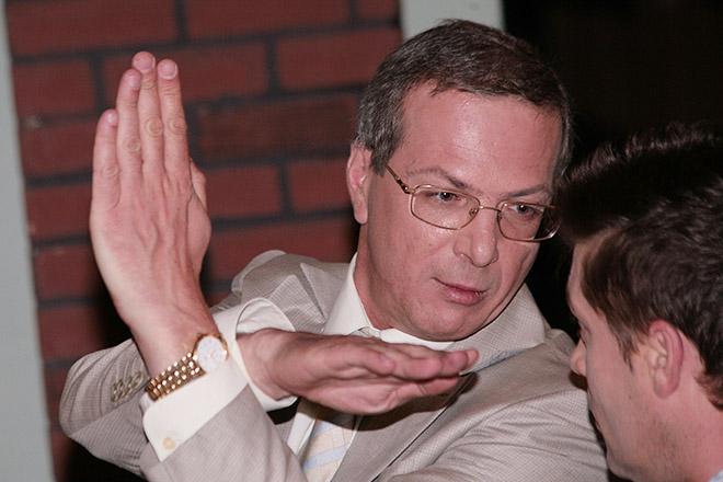 Алексей Лысенков