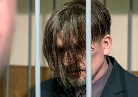Сбежавший из суда в Гатчине неуравновешенный может прятаться в парках