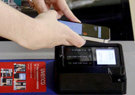 У россиян появится новый способ платить за покупки смартфоном