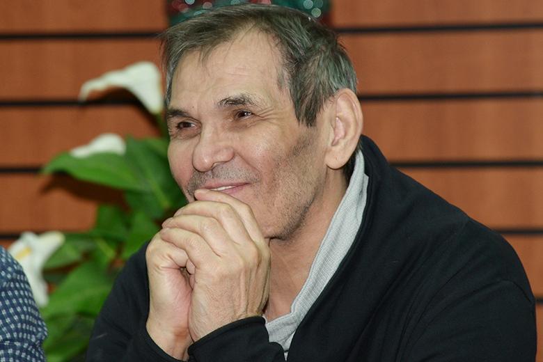 Бари Алибасов 