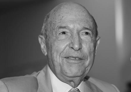 Умер бывший премьер Греции  