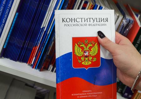 КПРФ: введение QR-кодов нарушает Конституцию РФ