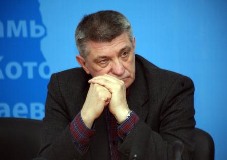 «Как арестованные»: режиссера Сокурова развернули на российской границе