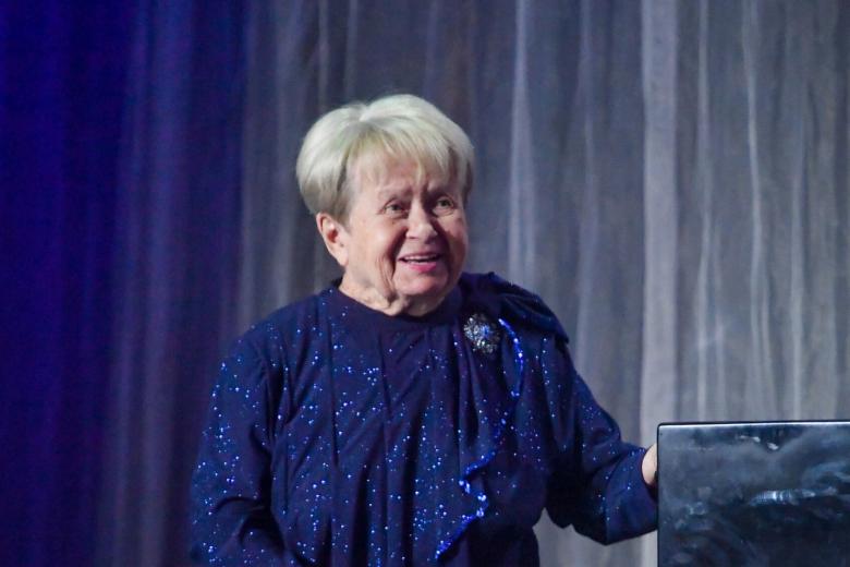 Александра Пахмутова