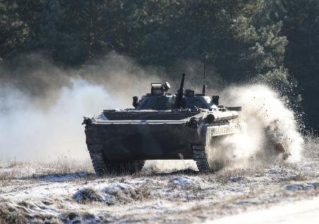 Войска Южного и Западного военных округов начали возвращаться в гарнизоны