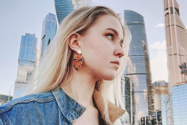 Настя Тропицель
