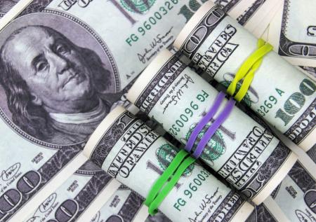 «Некого будет использовать»: в США объяснили отказ мира от доллара