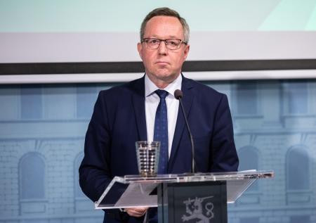Финского министра заподозрили в выступлении подшофе