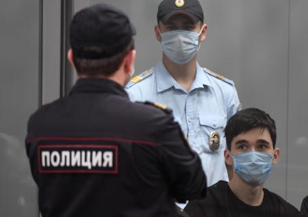 Адвокат отказался комментировать сообщения о невменяемости Галявиева