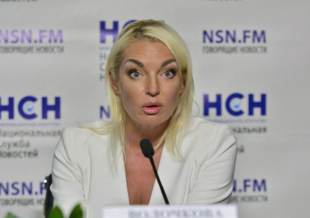 Юрист: за пьяный дебош в самолёте Волочковой грозит до пяти лет тюрьмы