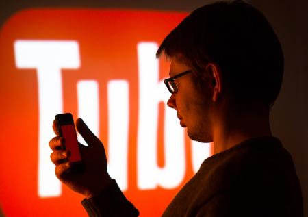 В РФ могут отменить неограниченный доступ к YouTube: запретят ли сервис