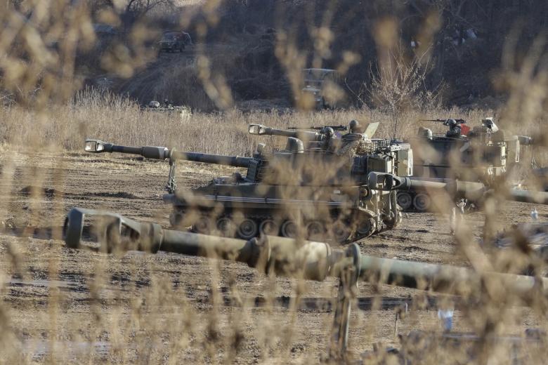 Южнокорейские военные самоходные гаубицы K-9