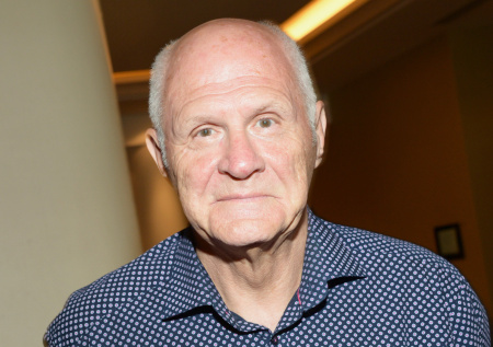 «Помощник Петросяна» обокрал главу ритуальной службы на похоронах Трушкина