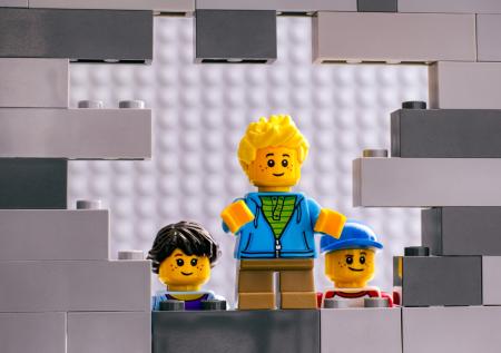 Игрушка, изменившая мир! Феномен Lego — от деревянных кубиков к империи