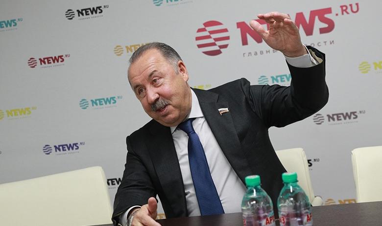 Валерий Газзаев