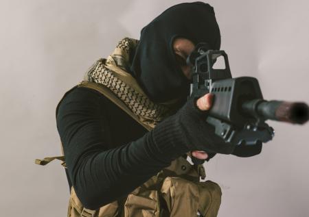 В Сирии повстанцы начали крупнейшее со времен прекращения огня наступление