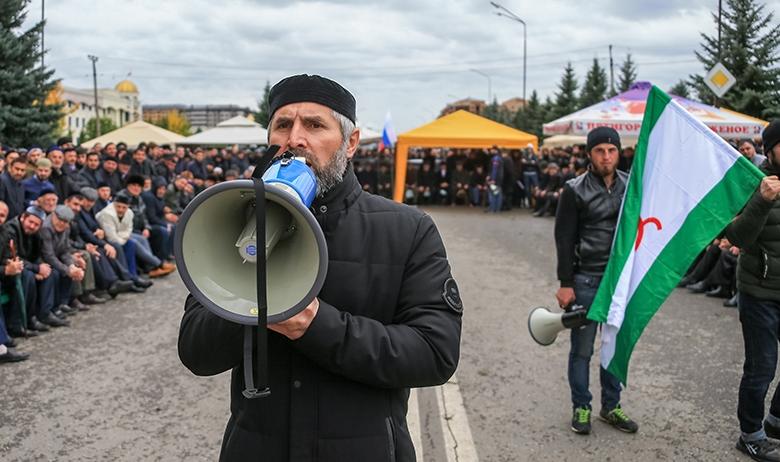 Митинг в Магасе против принятия соглашения об установлении границы между Ингушетией и Чечнёй