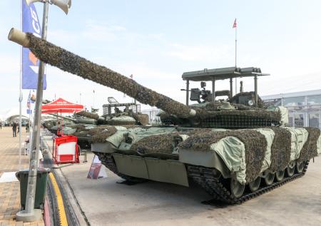 Малозаметная «Армата» и защищенный «Прорыв»: фото танков на форуме «Армия»