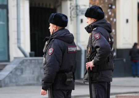 В Подмосковье четверо мужчин накачали школьницу наркотиками и изнасиловали