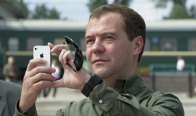 Председатель правительства Дмитрий Медведев
