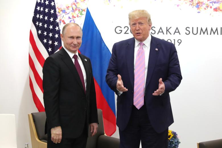 Президент РФ Владимир Путин и президент США Дональд Трамп