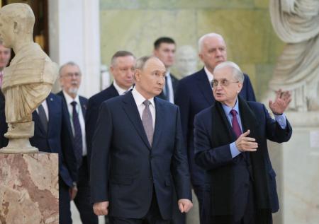 Стало известно, что показали Путину в Эрмитаже