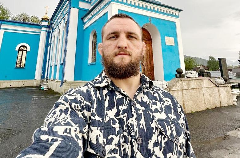 Владислав Ковалев