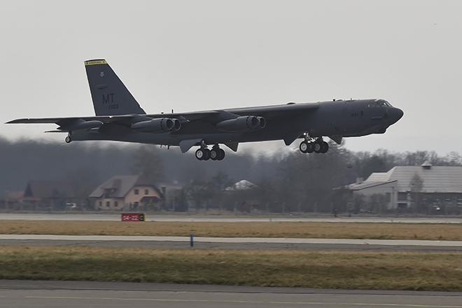 Бомбардировщик Boeing B-52H Stratofortress