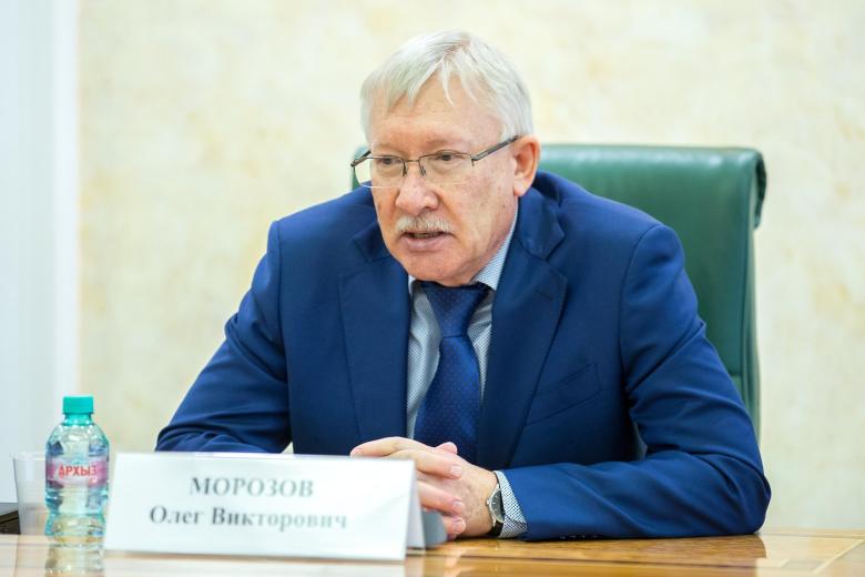 Олег Морозов