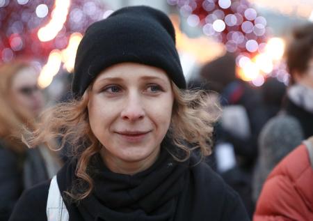 Участницу Pussy Riot Алёхину задержали в Москве