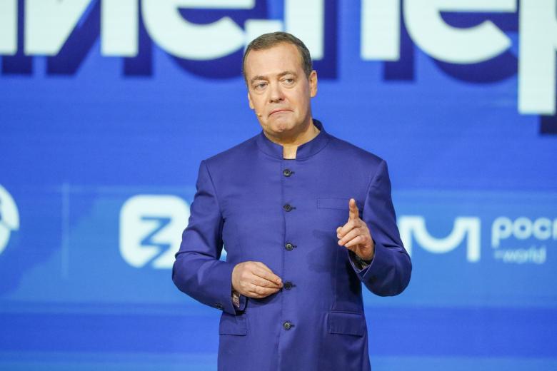 Дмитрий Медведев