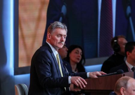 Песков рассказал, когда сбреет бороду