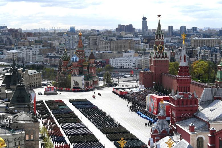 Традиционный военный парад в честь Дня Победы
