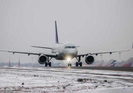 Третий за час российский аэропорт закрыли из-за ограничений